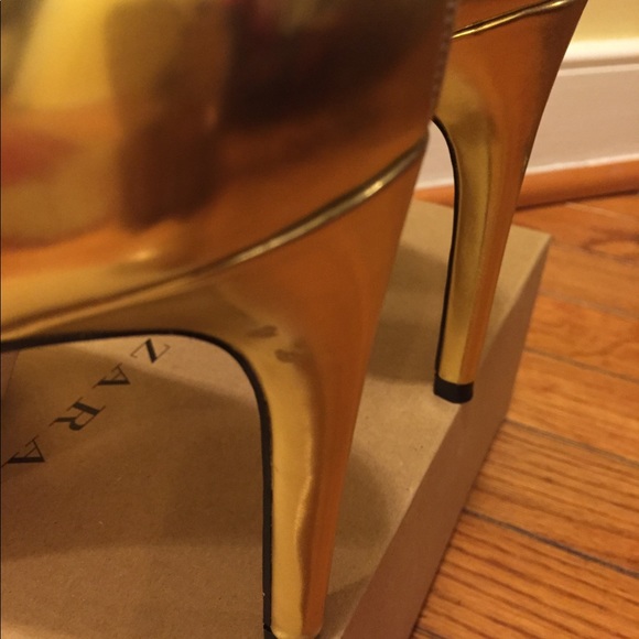 Zara Gold Heels 41 - Picture 10 of 13